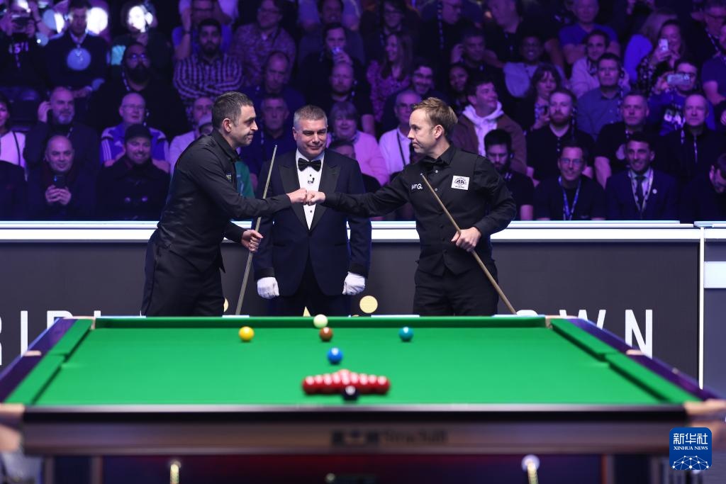 目前双方仍 目前双方仍